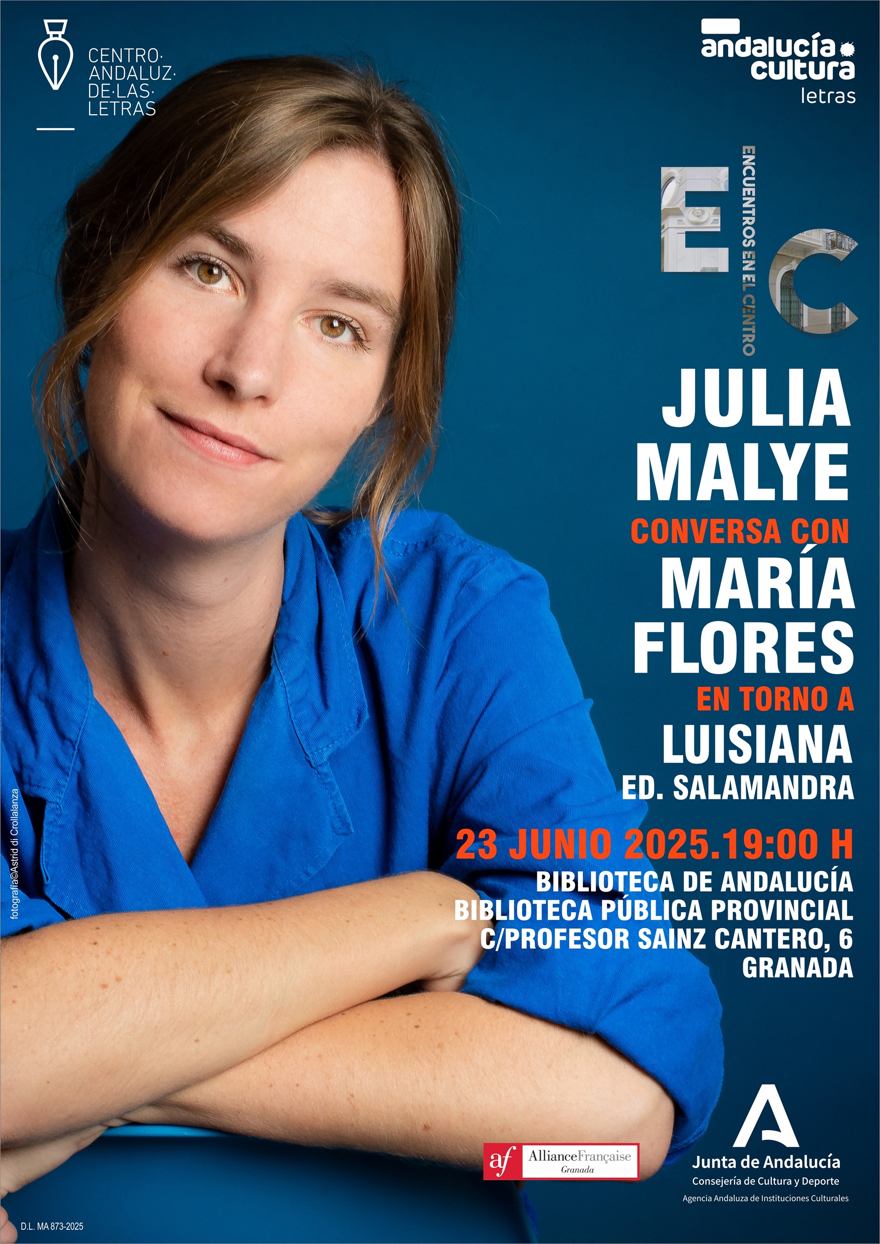 Julia Maye María Flores y Julia Maye conversan